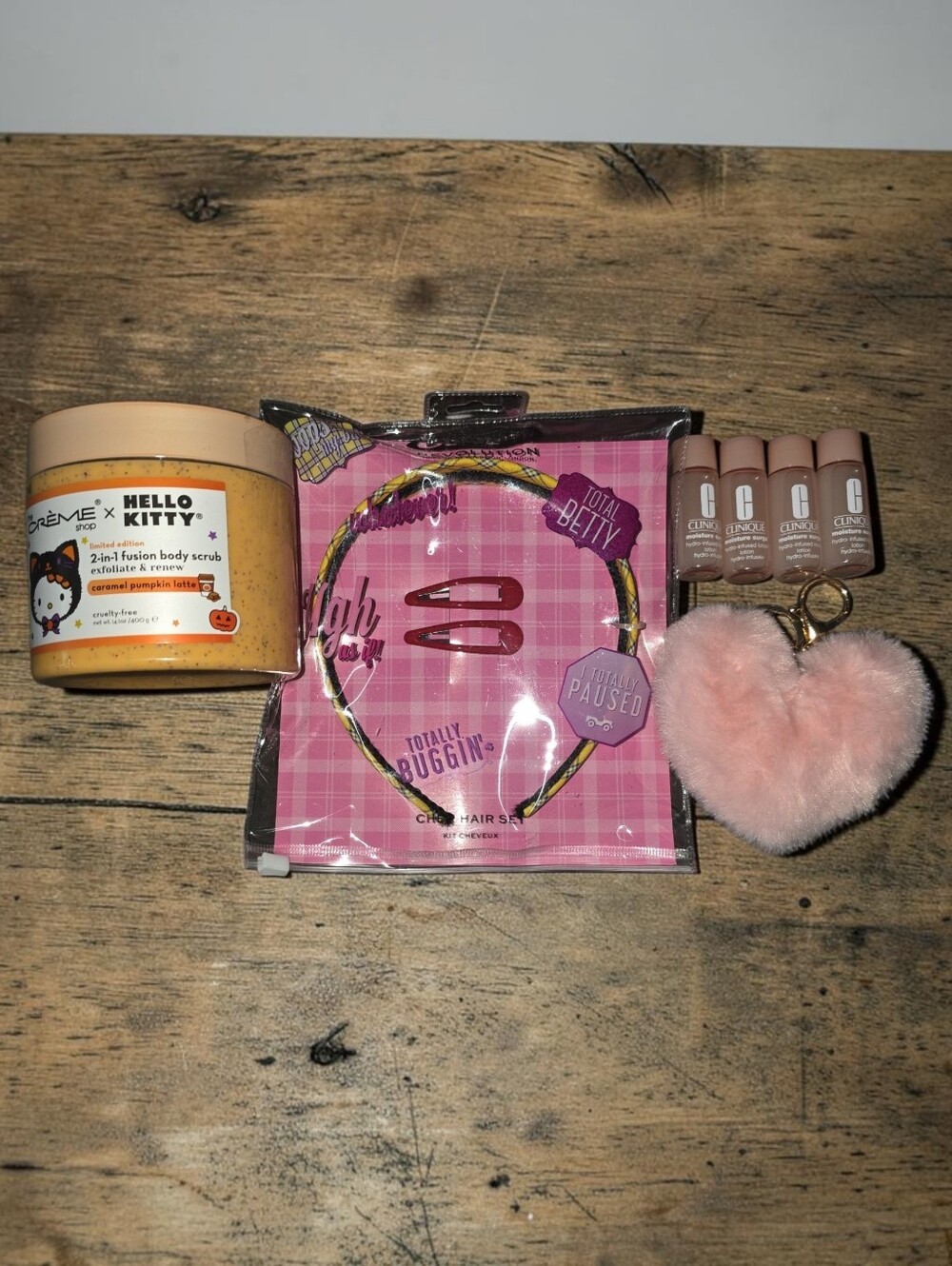 Hello Kitty 2-in-1 Body Exfoliant & Scrub, clinique And Accessory Bundle